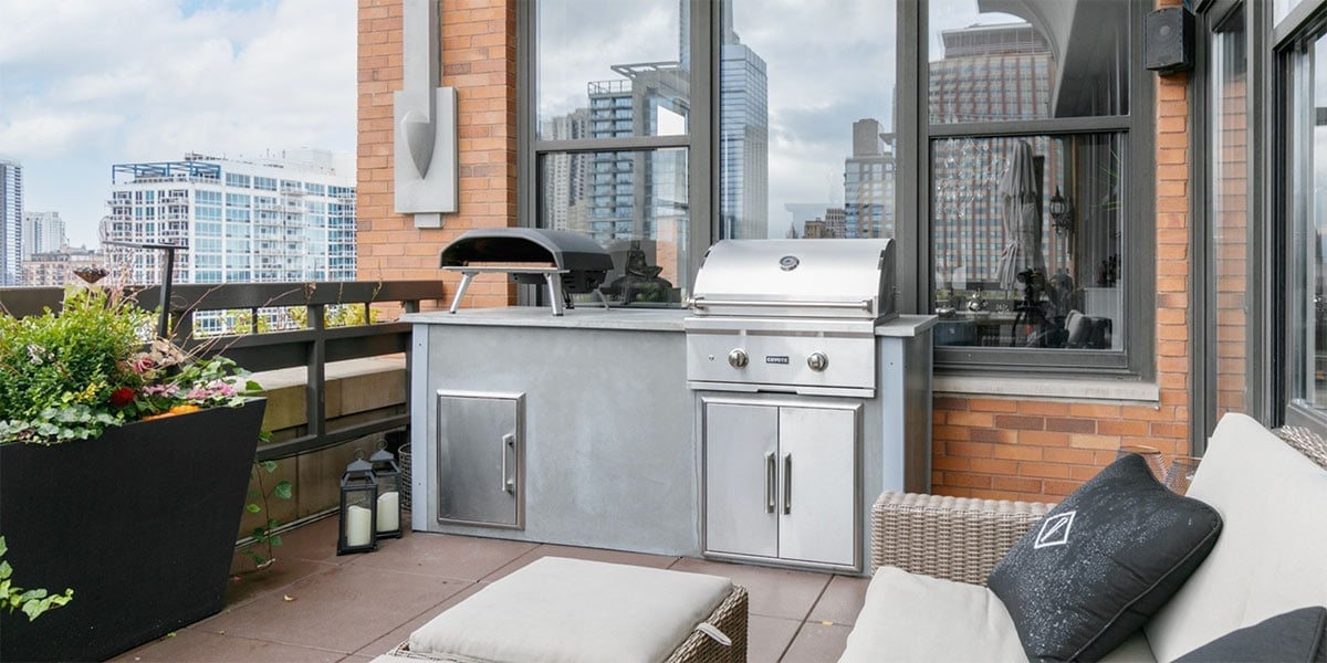 urban outdoor kitchen ideas with modern concrete finish